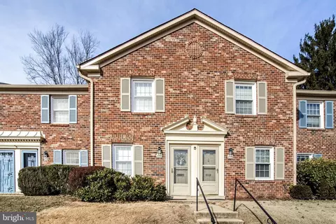 8536 Milford Ct #899, Springfield, VA 22152