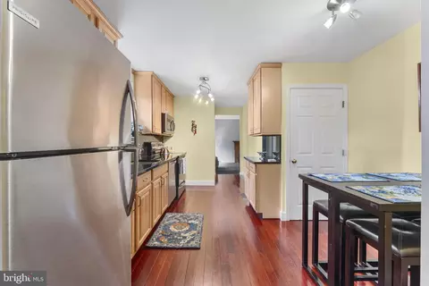 9801 Pulham Rd, Burke, VA 22015 photo 14