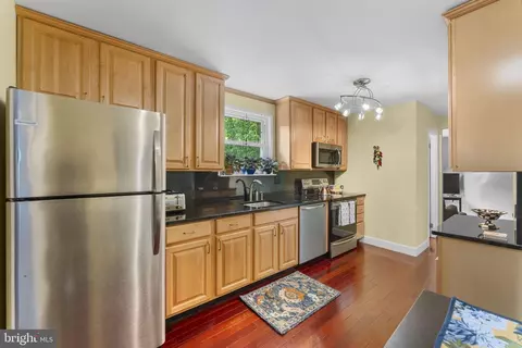 9801 Pulham Rd, Burke, VA 22015 photo 16