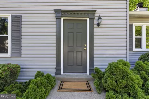 9801 Pulham Rd, Burke, VA 22015 photo 4