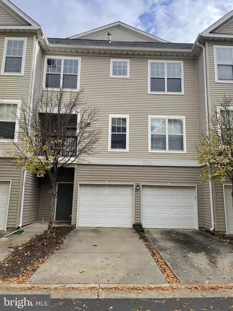 13367 T Connor Dr, Centreville, VA 20120
