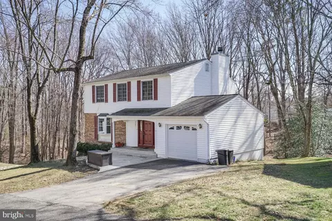 8287 Morning Dew Ct, Springfield, VA 22153
