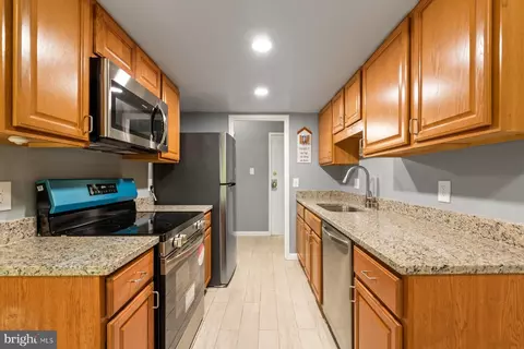 11631 Stoneview Square 11631 Stoneview Square 12c Reston Va 20191 #12C, Reston, VA 20191