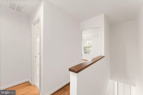 2212 Golf Course Dr, Reston, VA 20191 photo 19