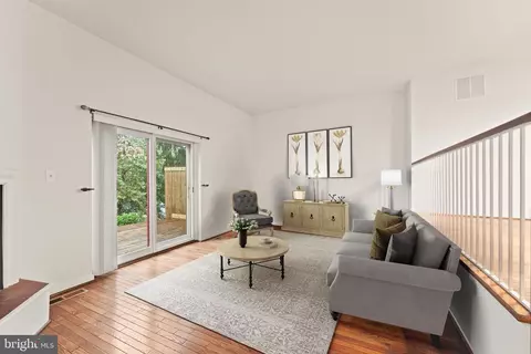 2212 Golf Course Dr, Reston, VA 20191 photo 14
