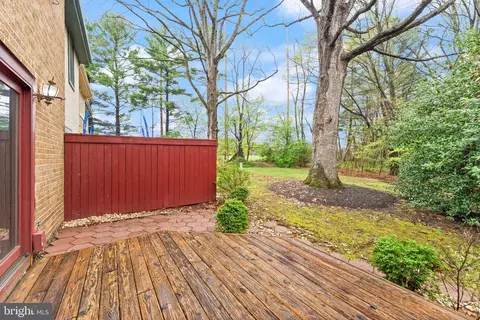 2212 Golf Course Dr, Reston, VA 20191 photo 39