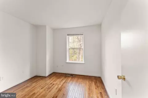 2212 Golf Course Dr, Reston, VA 20191 photo 26