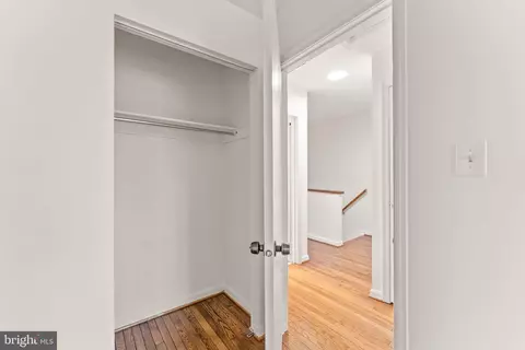 2212 Golf Course Dr, Reston, VA 20191 photo 31