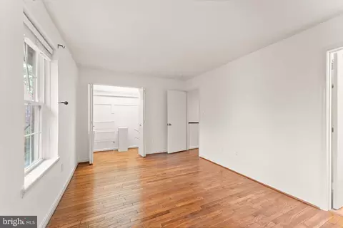 2212 Golf Course Dr, Reston, VA 20191 photo 22