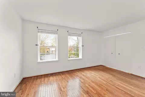 2212 Golf Course Dr, Reston, VA 20191 photo 23
