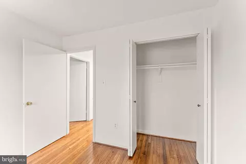 2212 Golf Course Dr, Reston, VA 20191 photo 27