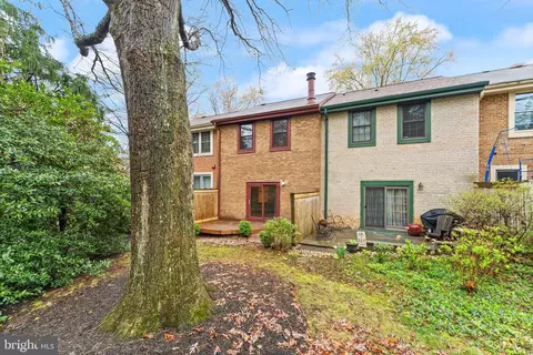 2212 Golf Course Dr, Reston, VA 20191 photo 42