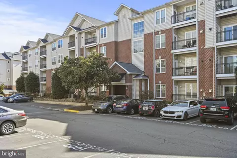 1601 Spring Gate Dr #1305, Mclean, VA 22102