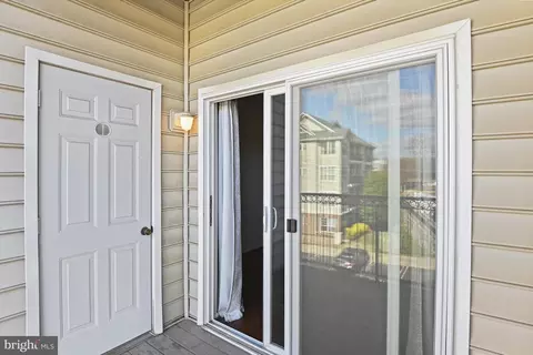 1601 Spring Gate Dr #1305, Mclean, VA 22102 photo 8