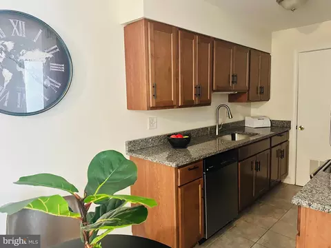 8312 Kingsgate Rd #534, Springfield, VA 22152 photo 13