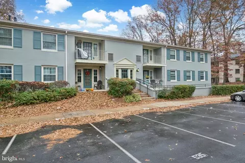 8312 Kingsgate Rd #534, Springfield, VA 22152