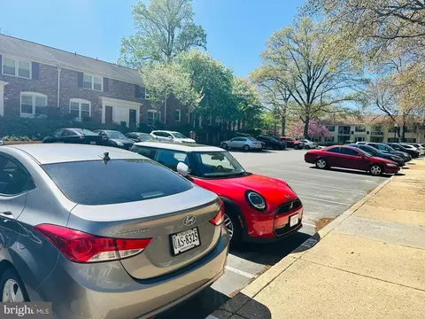 8312 Kingsgate Rd #534, Springfield, VA 22152 photo 4