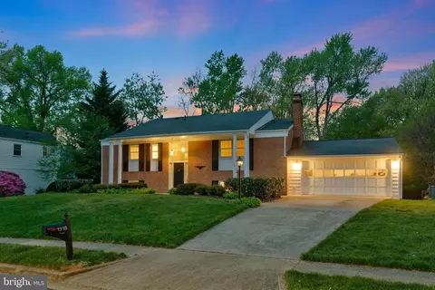 1318 Macbeth St, Mclean, VA 22102 photo 3