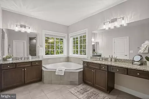 Bath - 1302 Scotts Run Rd, Mclean, VA 22102 photo 1 of 3