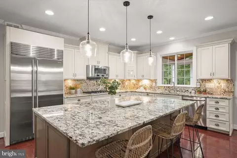 Kitchen - 1302 Scotts Run Rd, Mclean, VA 22102 photo 6 of 9