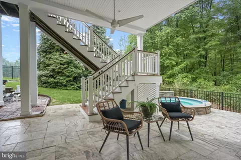 Exterior - 1302 Scotts Run Rd, Mclean, VA 22102 photo 14 of 22