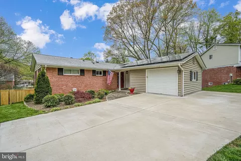 5116 Thackery Ct, Fairfax, VA 22032