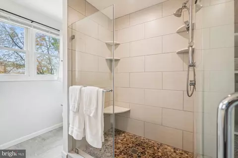 1316 Ozkan St, Mclean, VA 22101 photo 32