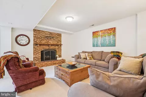 1316 Ozkan St, Mclean, VA 22101 photo 45