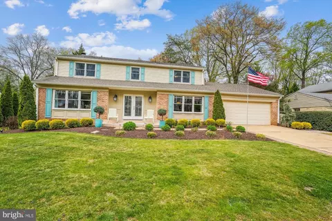 1316 Ozkan St, Mclean, VA 22101 photo 1
