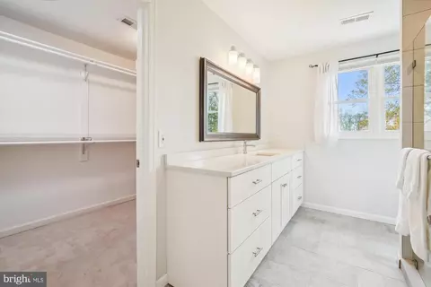 1316 Ozkan St, Mclean, VA 22101 photo 33