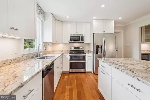 1316 Ozkan St, Mclean, VA 22101 photo 21