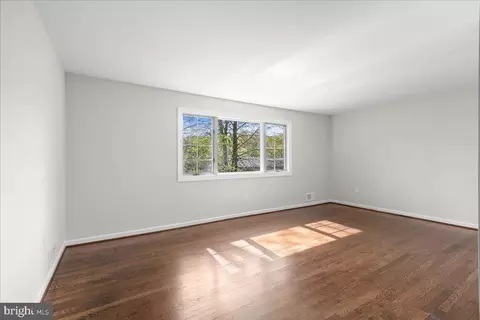 5517 Southampton Dr, Springfield, VA 22151 photo 8