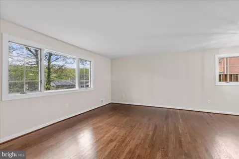5517 Southampton Dr, Springfield, VA 22151 photo 9