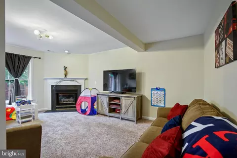 Living - 8012 Readington Ct, Springfield, VA 22152 photo 1 of 2