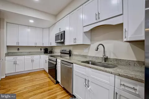 Kitchen - 8012 Readington Ct, Springfield, VA 22152 photo 3 of 3