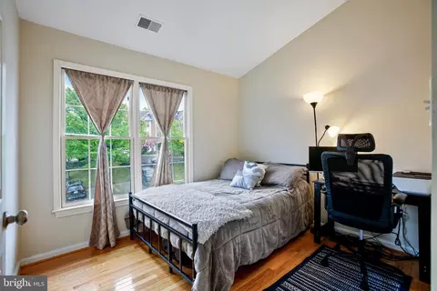 Bedroom - 8012 Readington Ct, Springfield, VA 22152 photo 3 of 5