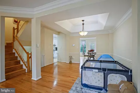 Entry Way - 8012 Readington Ct, Springfield, VA 22152 photo 3 of 4