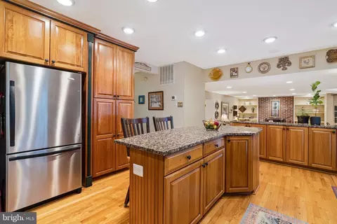 Kitchen - 2301 Noble Victory Ct, Reston, VA 20191 photo 4 of 6
