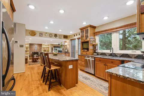 Kitchen - 2301 Noble Victory Ct, Reston, VA 20191 photo 2 of 6