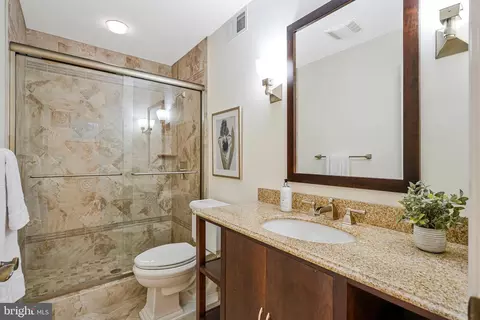 7900 Old Cedar Ct, Mclean, VA 22102 photo 44