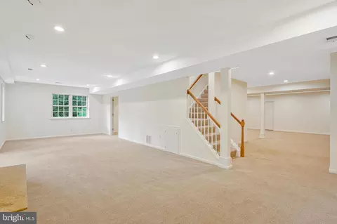 7900 Old Cedar Ct, Mclean, VA 22102 photo 38