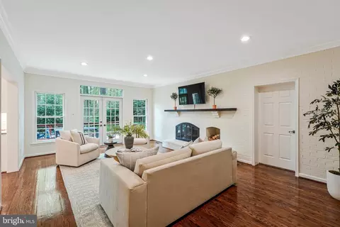 7900 Old Cedar Ct, Mclean, VA 22102 photo 17