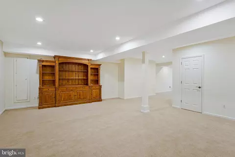 7900 Old Cedar Ct, Mclean, VA 22102 photo 41