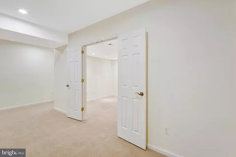 7900 Old Cedar Ct, Mclean, VA 22102 photo 42