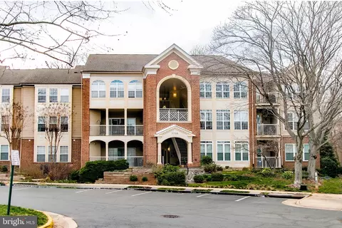 7706 B Haynes Point Way #8B, Alexandria, VA 22315