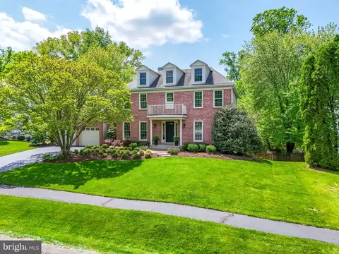 12017 Meadowville Ct, Herndon, VA 20170