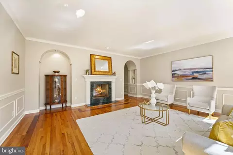 Living - 1501 Mclean Corner Ln, Mclean, VA 22101 photo 3 of 5
