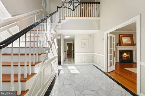 Entry Way - 1501 Mclean Corner Ln, Mclean, VA 22101 photo 2 of 6