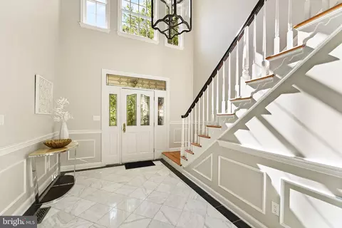 Entry Way - 1501 Mclean Corner Ln, Mclean, VA 22101 photo 3 of 6