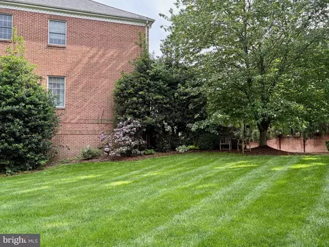 Exterior - 1501 Mclean Corner Ln, Mclean, VA 22101 photo 9 of 9